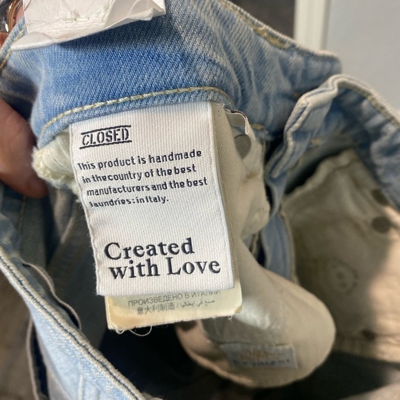 CLOSED "BAYLIN RIPPED RAW HEM STRAIGHT LEG" Jeans In "LIGHT BLUE" - Picture 13 of 16